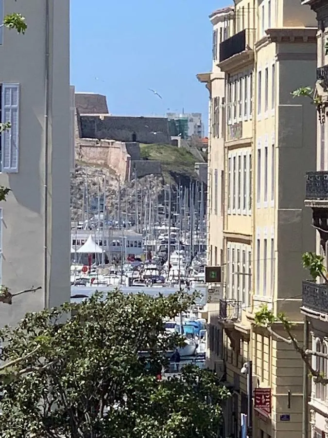 L'Escale Au Coeur Du Vieux Port De Marseille Apartment