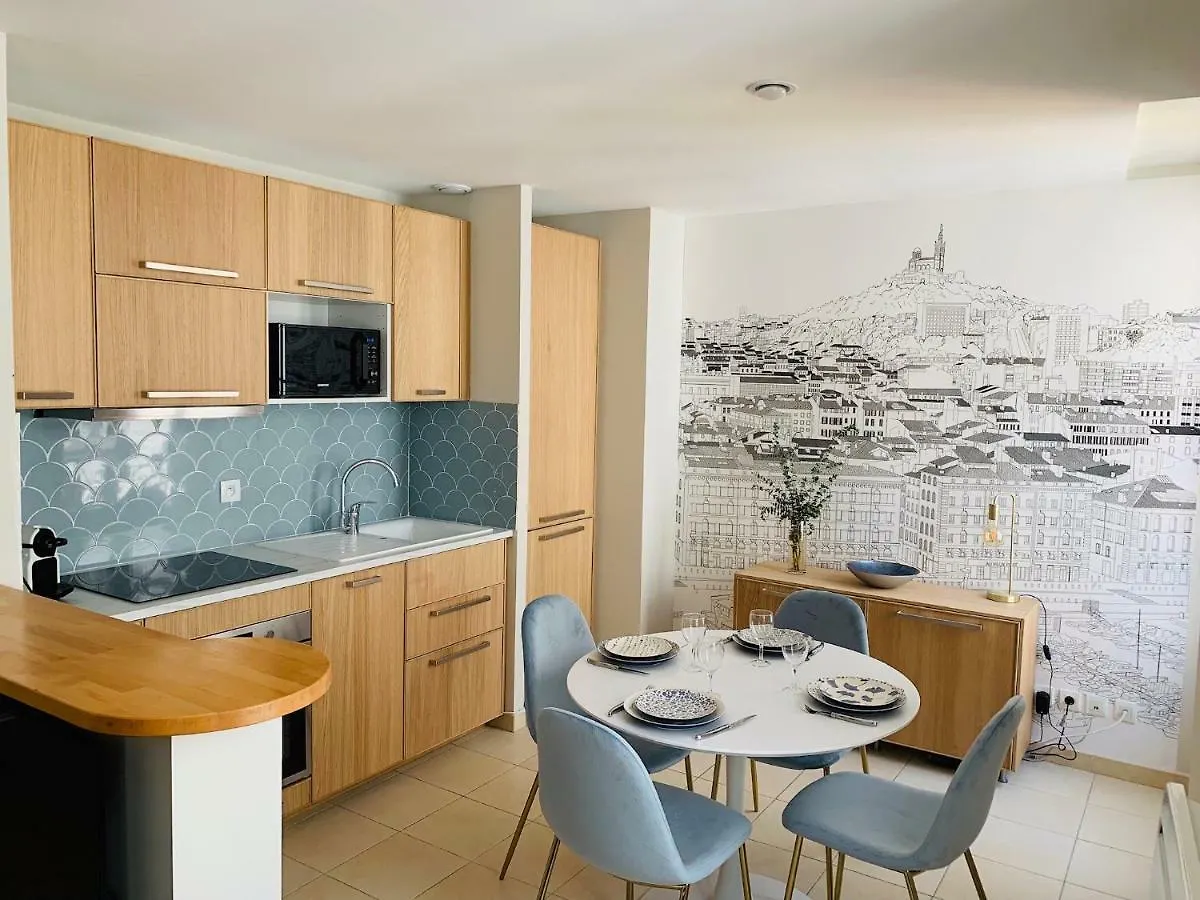 L'Escale Au Coeur Du Vieux Port De Marseille Apartment